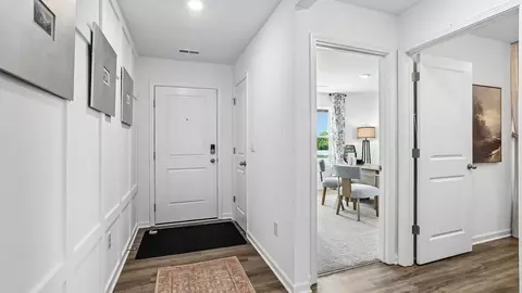 Entry Way - 6813 Elden Dr, Indianapolis, IN 46221 photo 1 of 1