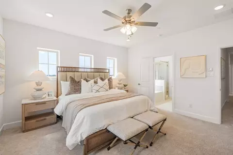Bedroom - 304 Bluestem Dr, Euless, TX 76039 photo 4 of 5