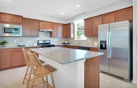 Kitchen - 128 Eureka Ct, Yulee, FL 32097 photo 2 of 3