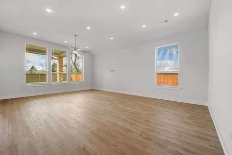 Living - 325 Vale Run, Kyle, TX 78640 photo 3 of 5