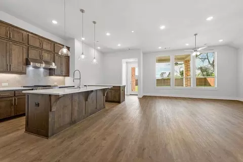Living - 325 Vale Run, Kyle, TX 78640 photo 4 of 5