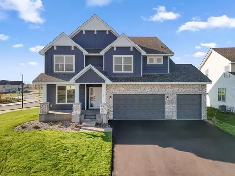 8633 Periwinkle Blvd, Woodbury, MN 55129
