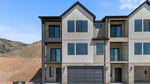583 E Levengrove Dr #1164, Lehi, UT 84048
