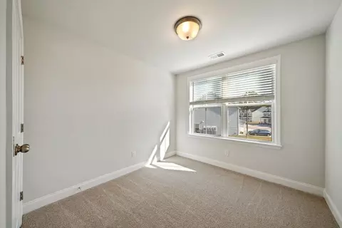 Bedroom - 714 Alma Square Dr, Moncks Corner, SC 29461 photo 6 of 9