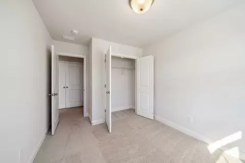 Bedroom - 714 Alma Square Dr, Moncks Corner, SC 29461 photo 5 of 9