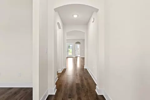 Entry Way - 100 E South 7th St, Seneca, SC 29678 photo 2 of 6