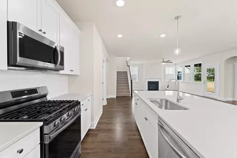 Kitchen - 100 E South 7th St, Seneca, SC 29678 photo 4 of 4