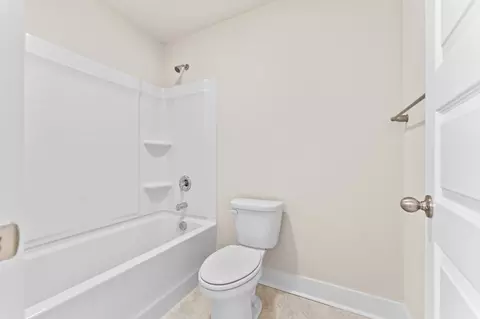 Bath - 100 E South 7th St, Seneca, SC 29678 photo 4 of 4