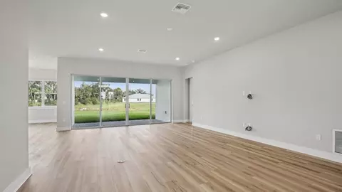 Living - 8617 Ocean Key Pl, Parrish, FL 34219 photo 6 of 6
