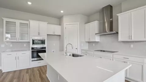 Kitchen - 8617 Ocean Key Pl, Parrish, FL 34219 photo 6 of 6
