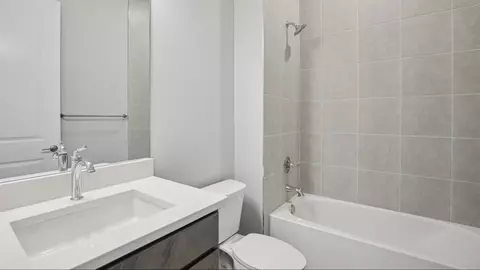 Bath - 8617 Ocean Key Pl, Parrish, FL 34219 photo 2 of 5