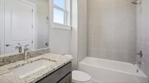 Bath - 8617 Ocean Key Pl, Parrish, FL 34219 photo 1 of 5