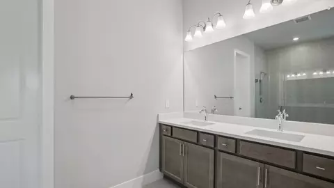 Bath - 8617 Ocean Key Pl, Parrish, FL 34219 photo 4 of 5
