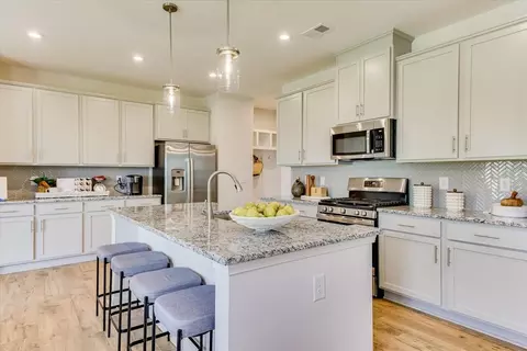 Kitchen - 332 Conductor Ln, Irmo, SC 29063 photo 4 of 4