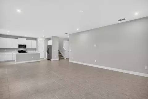 Living - 9236 Derbyshire Dr, Parrish, FL 34219 photo 1 of 2