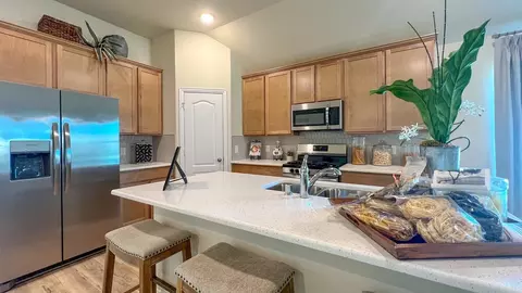 Kitchen - 8419 Shyleaf Ct, Fulshear, TX 77441 photo 2 of 3
