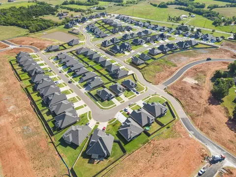 View/Area - 2800 Heather Hvn, Moore, OK 73160 photo 20 of 26