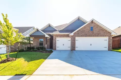 2800 Heather Hvn, Moore, OK 73160