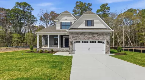 2022 Swiss Ln, Hayes, VA 23072
