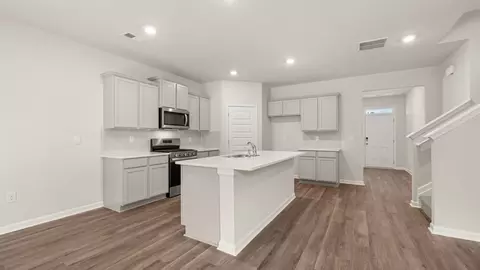 Kitchen - 226 Cattle Dr, Perry, GA 31069 photo 2 of 4