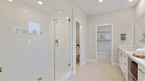 Bath - 1708 Grape St, Fullerton, CA 92835 photo 1 of 1