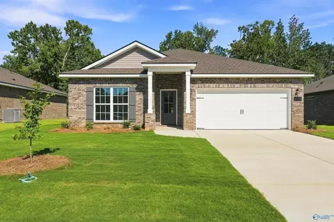 6214 Pisgah Dr NW, Huntsville, AL 35810