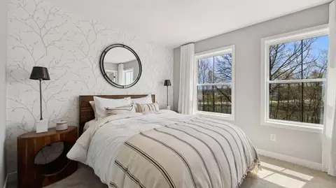 Bedroom - 6870 Spruce Ln, Corcoran, MN 55340 photo 3 of 7