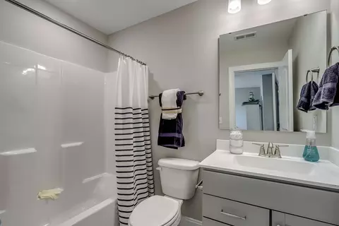 Bath - 3080 Claredon St, Longs, SC 29568 photo 3 of 7