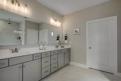 Bath - 3080 Claredon St, Longs, SC 29568 photo 6 of 7