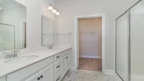 Bath - 433 Glacier Way, Conway, SC 29526 photo 2 of 3