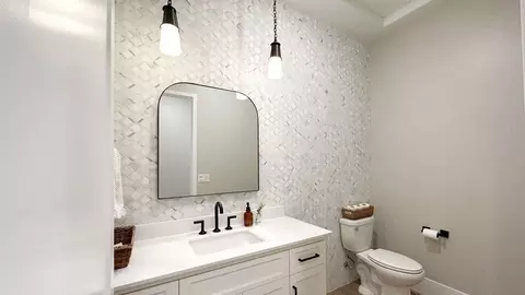 Bath - 20243 Ventana Hills Dr, Clovis, CA 93619 photo 1 of 2