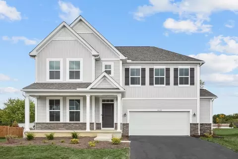 899 Heimat Haus Dr, Grove City, OH 43123