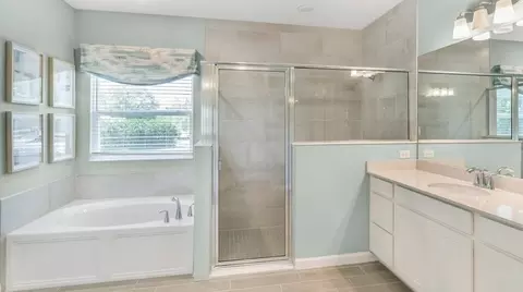 Bath - 75725 Lily Pond Ct, Yulee, FL 32097 photo 1 of 1