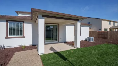 Exterior - 1193 Monique St, Galt, CA 95632 photo 4 of 6