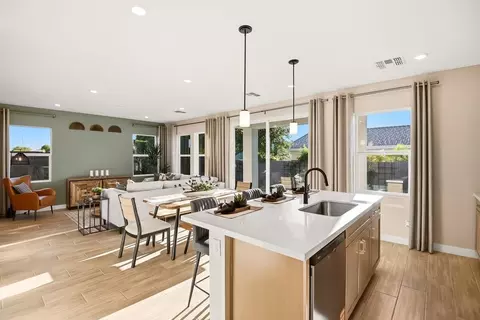 Kitchen - 1835 E Kramer St, Mesa, AZ 85203 photo 3 of 12