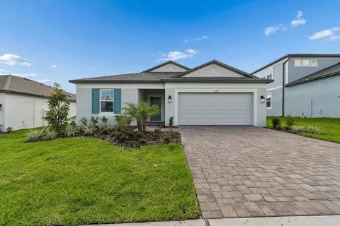 12194 Stirrup Dr, Dade City, FL 33525