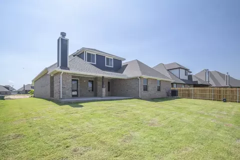 Other - 932 Hydrangea Way, Edmond, OK 73034 photo 13 of 24