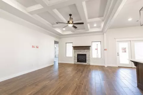 Living - 932 Hydrangea Way, Edmond, OK 73034 photo 2 of 16