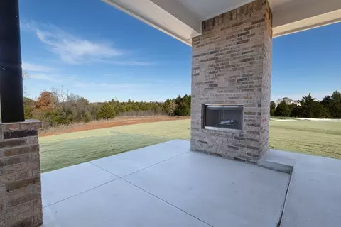 Exterior - 932 Hydrangea Way, Edmond, OK 73034 photo 34 of 41