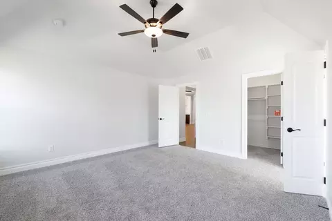 Bedroom - 932 Hydrangea Way, Edmond, OK 73034 photo 1 of 17