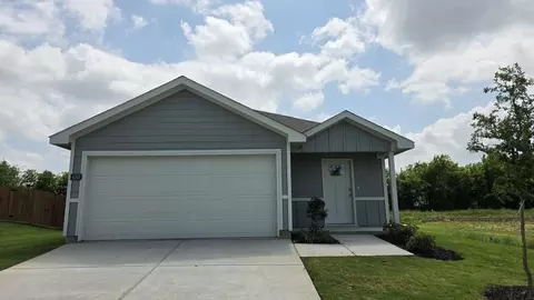 4105 Woodhill Bend Dr, Crowley, TX 76036