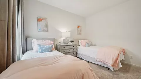 Bedroom - 10376 Meadowsweet Dr, Warrior, AL 35180 photo 3 of 12