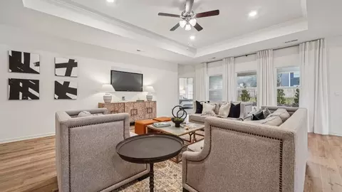 Entry Way - 10376 Meadowsweet Dr, Warrior, AL 35180 photo 3 of 7