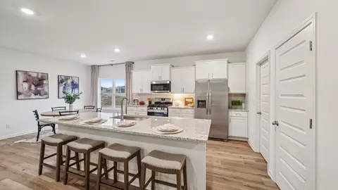 Kitchen - 10376 Meadowsweet Dr, Warrior, AL 35180 photo 5 of 5