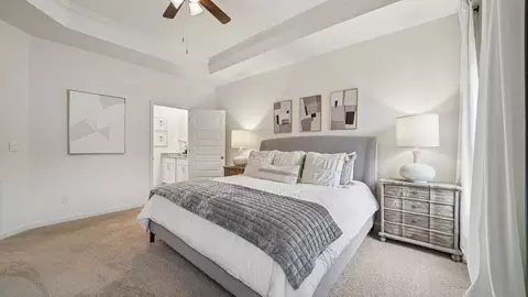 Bedroom - 10376 Meadowsweet Dr, Warrior, AL 35180 photo 6 of 12