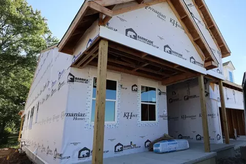Exterior - 326 Delta Way, Elyria, OH 44035 photo 2 of 6
