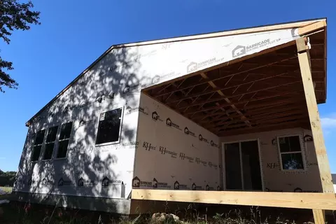 Exterior - 326 Delta Way, Elyria, OH 44035 photo 3 of 6