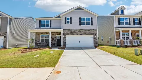 628 17th Avenue Dr NE, Hickory, NC 28601