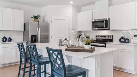 Kitchen - 3928 Magenta Pl, Saint Cloud, FL 34772 photo 5 of 7