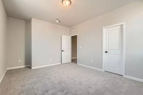 Bedroom - 46409 Saddleback Dr, Bennett, CO 80102 photo 4 of 15